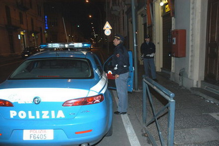 Controlli di polizia nella notte: <br> 123 persone identificate