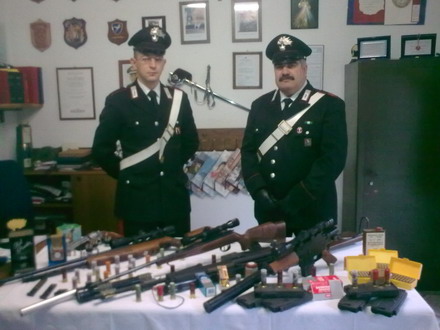Arsenale in casa <BR> Arrestata coppia di Muzzano