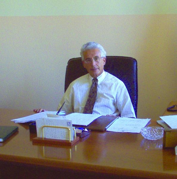 I 16 prof che studiano da preside