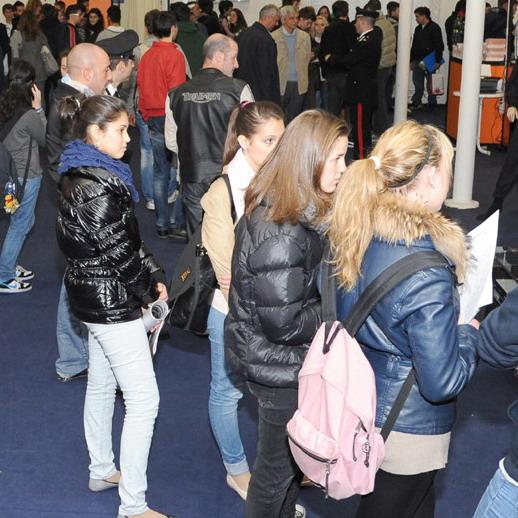In tremila alla Fiera del Lavoro