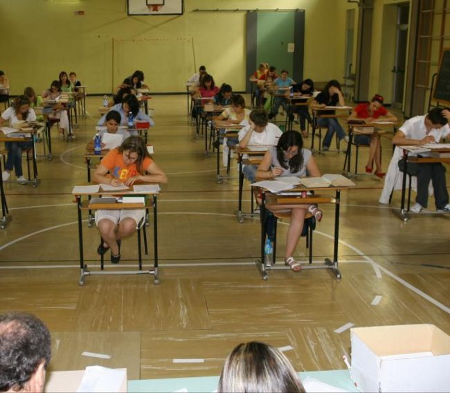 Maturità, partito il toto-tracce per la prova di italiano