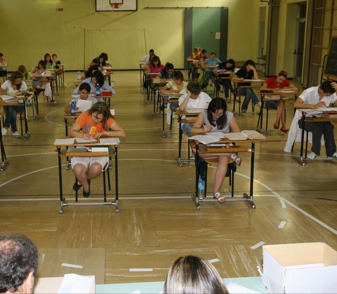 Scuola, 50 mila posti in più tra docenti e ata