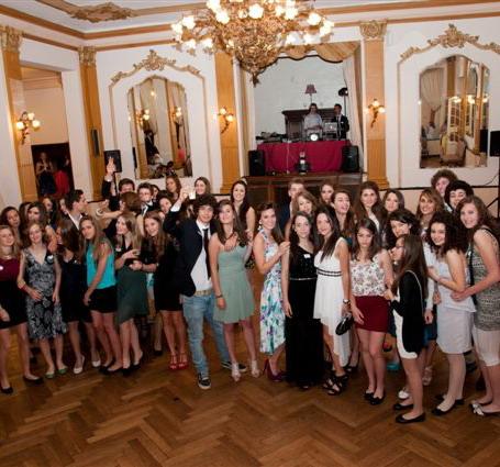 Scuola: si chiude! <BR> LE FOTO DEL GRAN BALLO