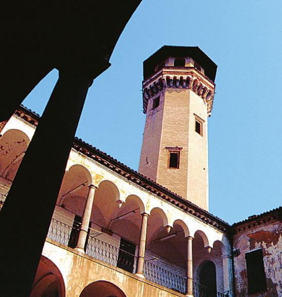 Ultim’ora: la torre di Palazzo Ferrero non è sicura
