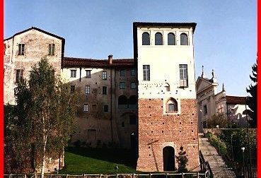 Gabriella Muzio espone al Castello di Buronzo