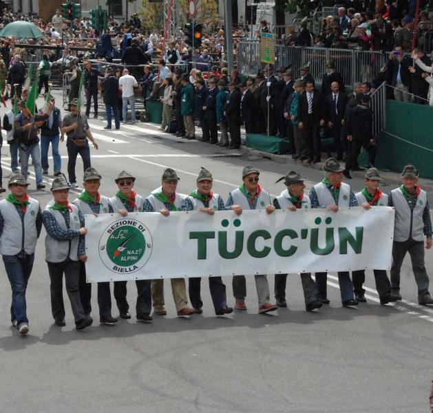 Alpini, festa per i 90 anni