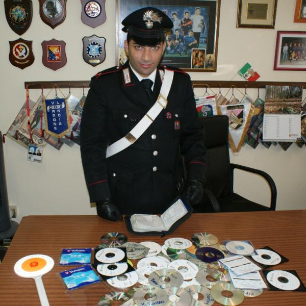 Denunciato Dj per 72 cd masterizzati