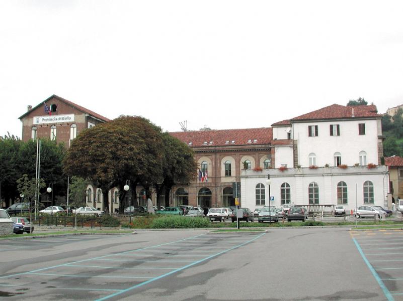 I dipendenti della Provincia:   «Abbandonati dalla politica»