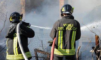 Fiamme su un balcone a Chiavazza