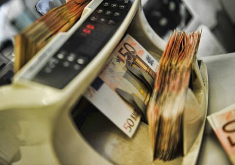Agricoltori truffano  250mila euro a Ue: tre denunciati