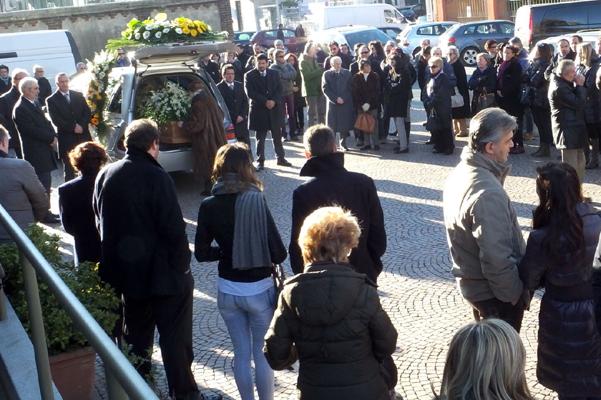 In tanti per l’addio a Luca Rosazza