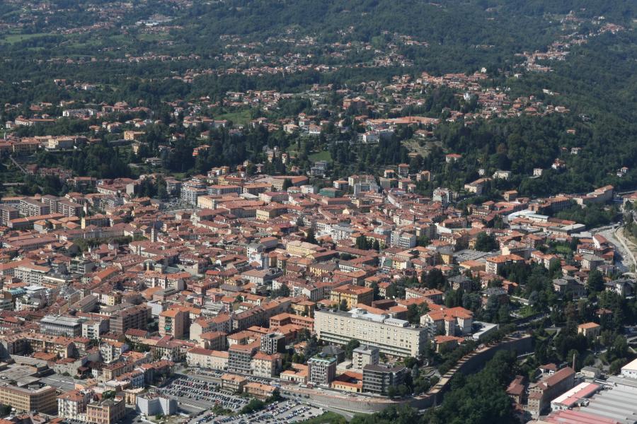 Nel vecchio ospedale outlet del tessile