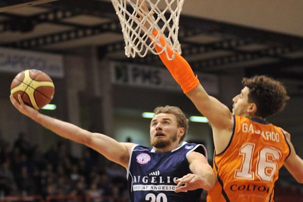 Angelico, un’altra brutta partenza falsa: Jesi vince 79-63. Rimonta vana