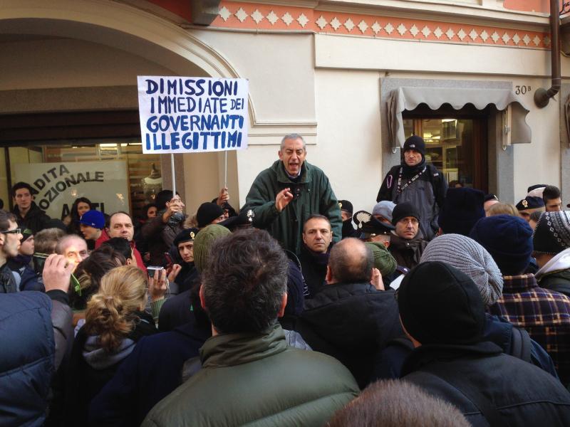 I “9 dicembre” a Palazzo Oropa, il sindaco li “sfida”