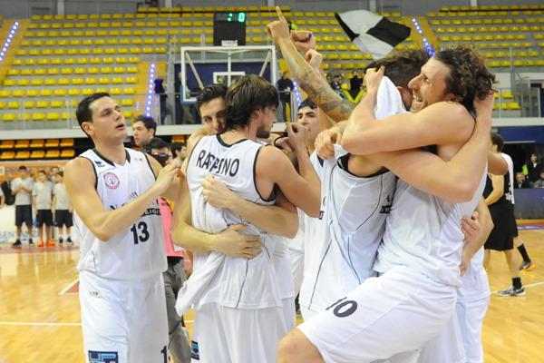 CLAMOROSA ANGELICO: BATTUTA ANCHE LA CAPOLISTA TRENTO 76-74
