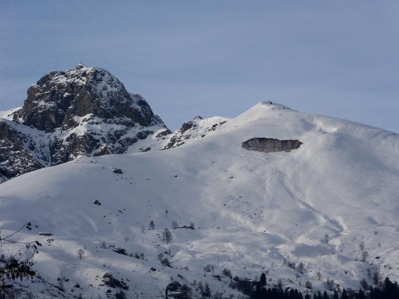 Le foto della slavina alla Muanda