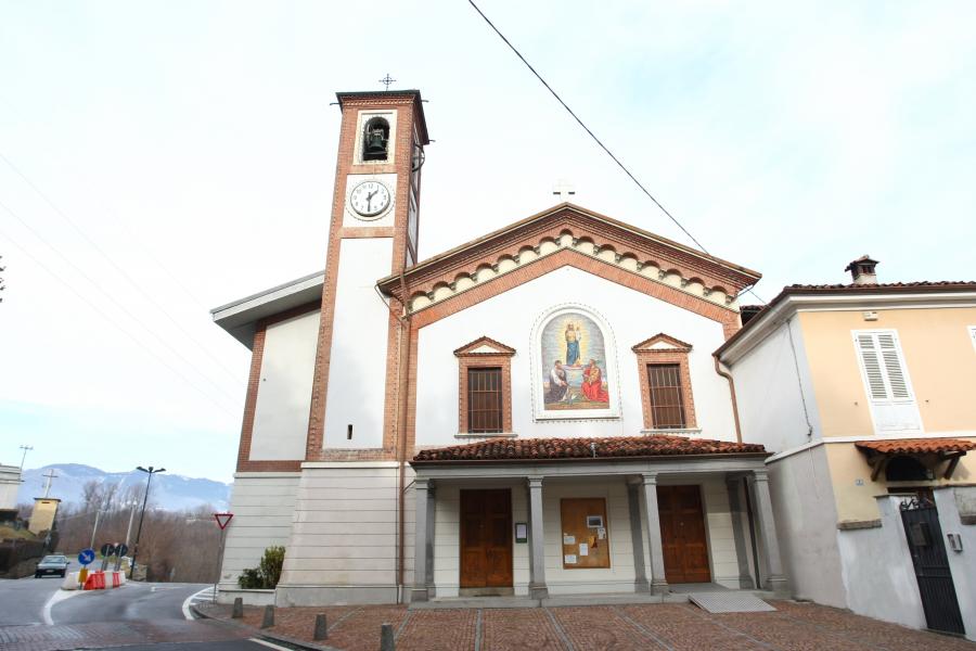 Muore all’improvviso mentre è a un funerale