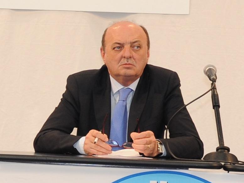 Pressing Berlusconi su Pichetto