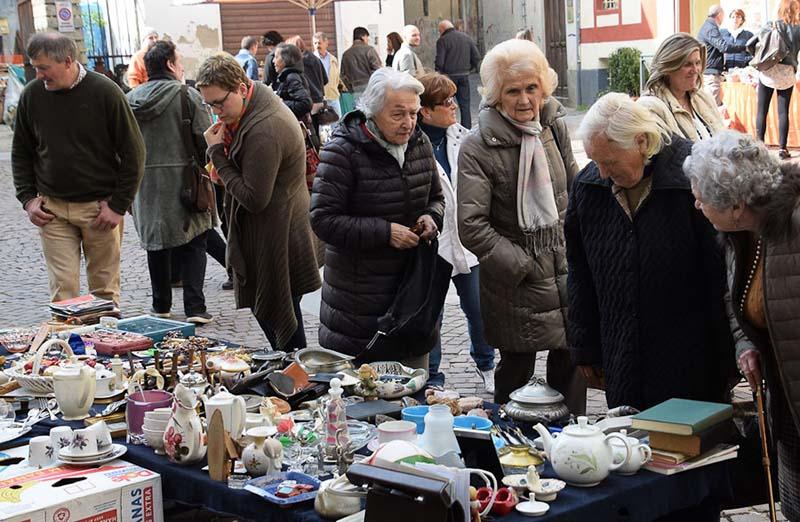 Mercatino Dell'Antiquariato Minore Di Riva