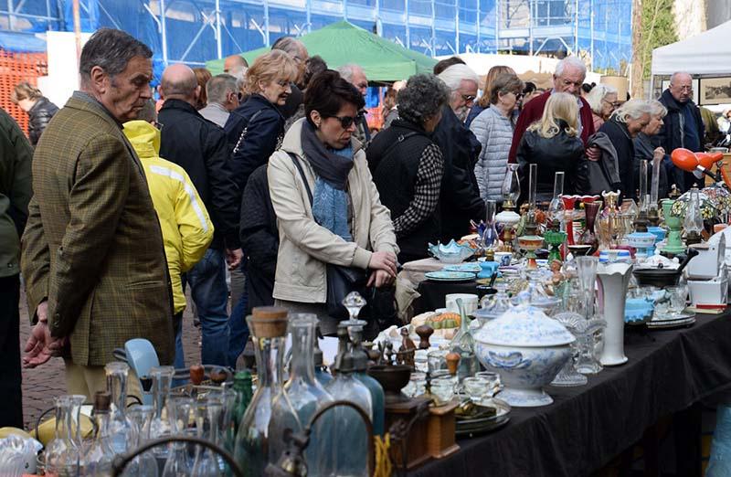 Mercatino Dell'Antiquariato Minore Di Riva