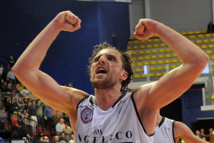 Aria di playoff, Infante carica l’Angelico: “Facciamo valere il fattore campo!”