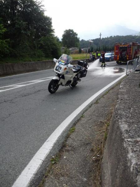 Travolto al Giro, è gravissimo. IL VIDEO