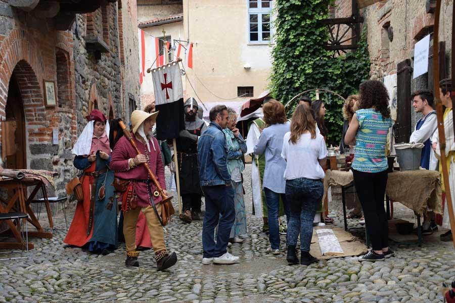 Sapor Di Medioevo Al Ricetto Di Candelo