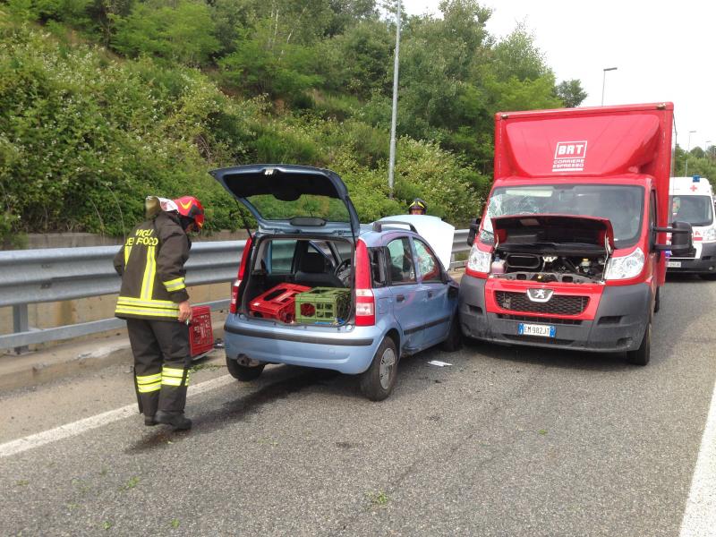 Morto l’anziano del frontale in super