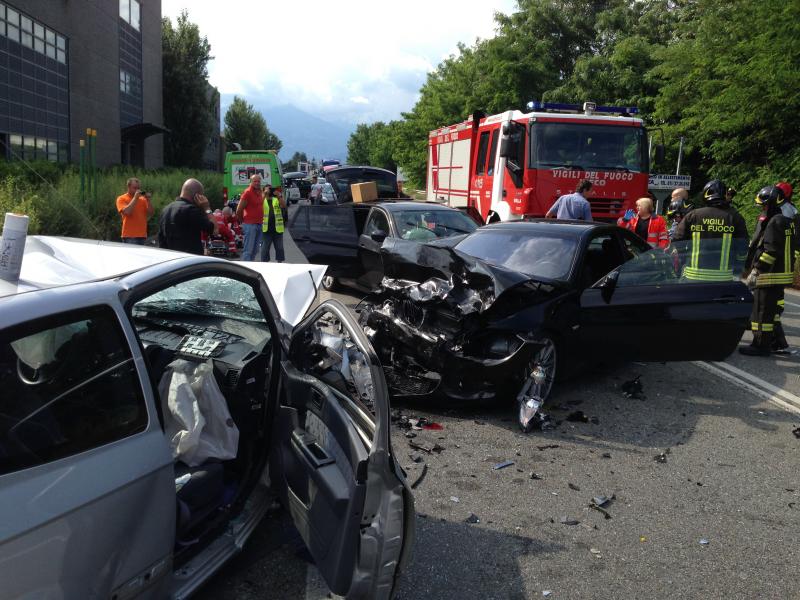 Scontro frontale: due feriti gravi