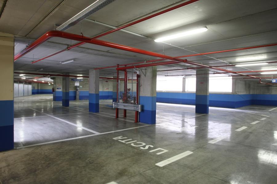 Garage al Piazzo in affitto