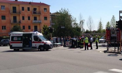 Si ribalta in via Ivrea, è grave