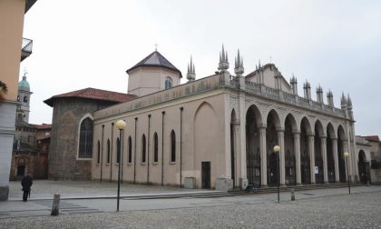 Assemblea Pd su piazza Duomo