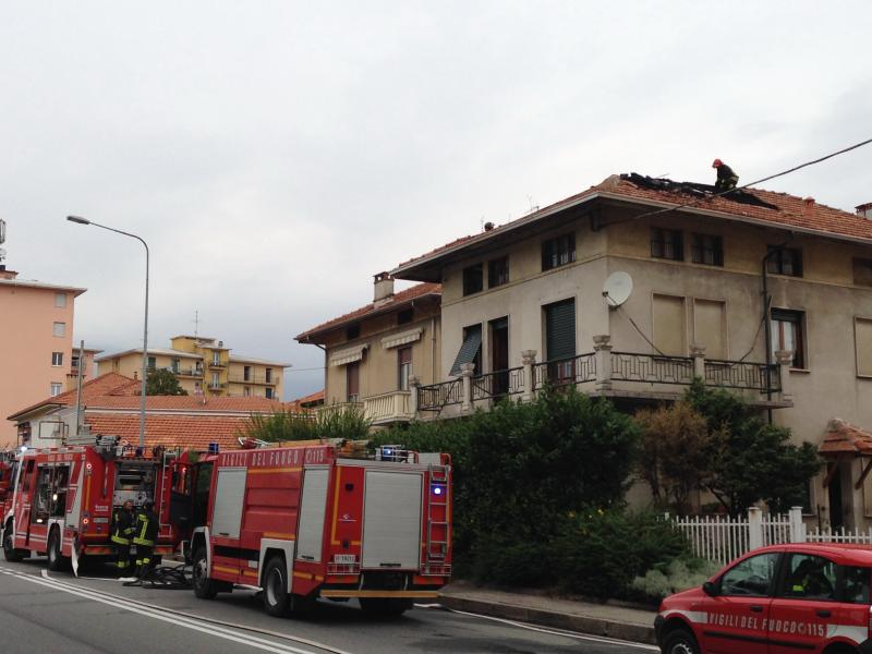 Brucia una casa a Chiavazza
