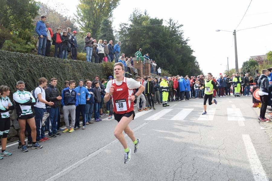 Giro Podistico Internazionale Di Pettinengo Allievi E Master