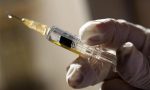 Docente morto a Biella, Regione sospende e poi riprende vaccino AstraZeneca