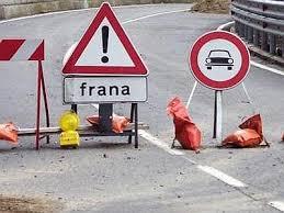 Frane, smottamenti e strade chiuse