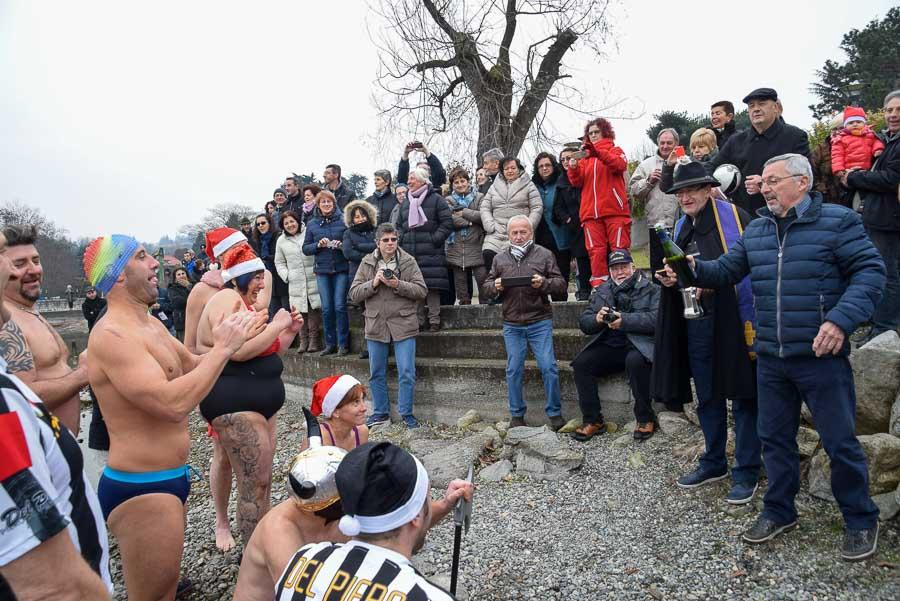 Bagno Di Capodanno A Viverone