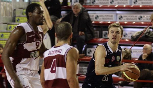 Dramma a Ferentino, l’Angelico vince ma è una serata di lutto nel basket
