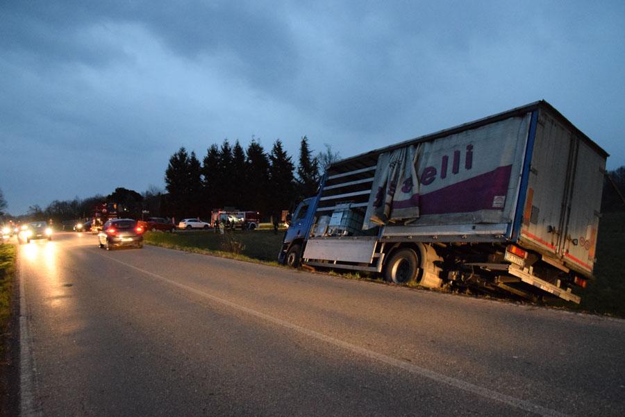 Camion Fuoristrada A Brusnengo