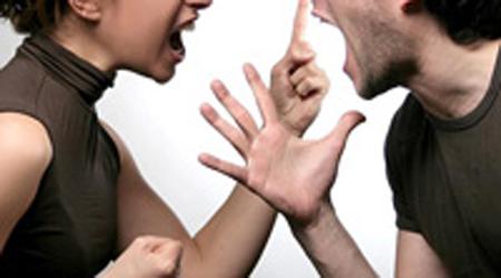 Aggredito dalla ex fidanzata