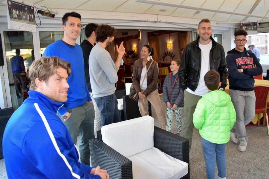 Aperitivo Angelico Con I Tifosi