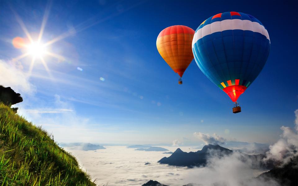 Mongolfiere in volo a Pollone