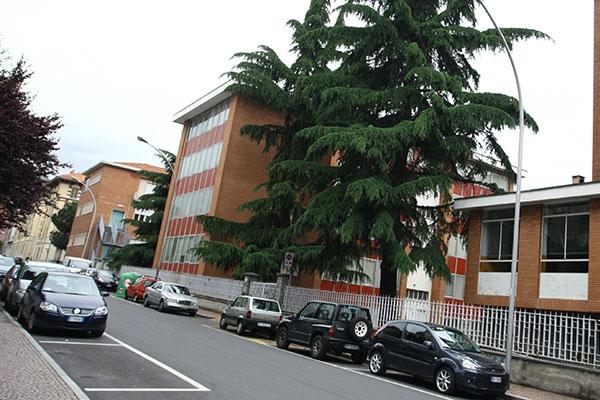 “Lo spazio in più per le scuole ci sarebbe: il Santa Caterina”