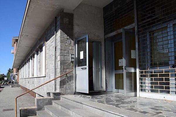 Il dormitorio nell’ex sede Atap, sopralluogo nella struttura
