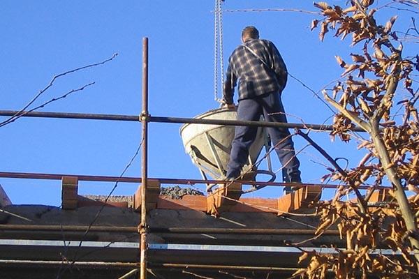 Il lavoro si fa più stabile