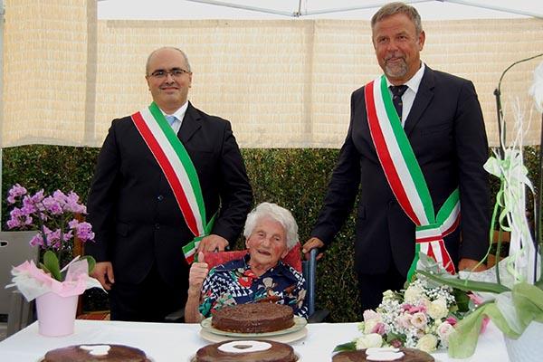 Nonna Ada spegne 105 candeline