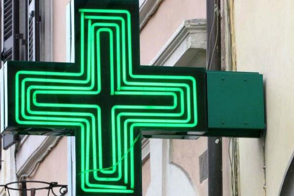 Crocemosso, cambio di guardia alla storica farmacia
