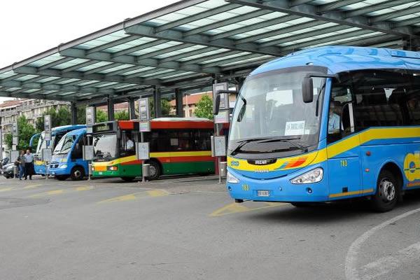Bus, da lunedì nuovi orari studenti