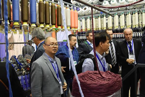 Il salone Itma mette le ali al meccanotessile