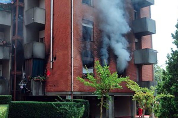 Zampirone anti-zanzare aveva provocato l’incendio: un denunciato